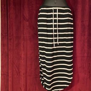 Cotton skirt light weight, comfy casual.